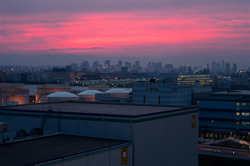 全程空喊口号，她威胁要让中国&quot;付出更大代价&quot;