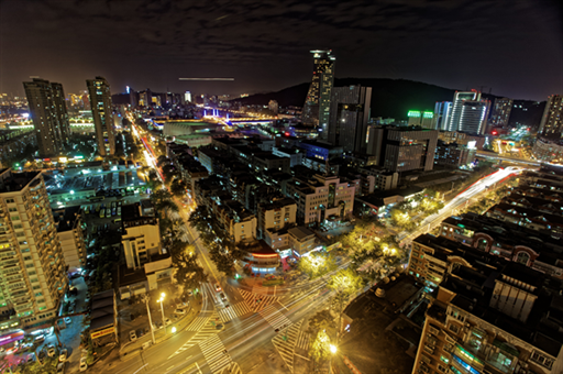 美团核心本地商业宣布新一轮组织架构调整，涉及酒店旅行和医药健康业务